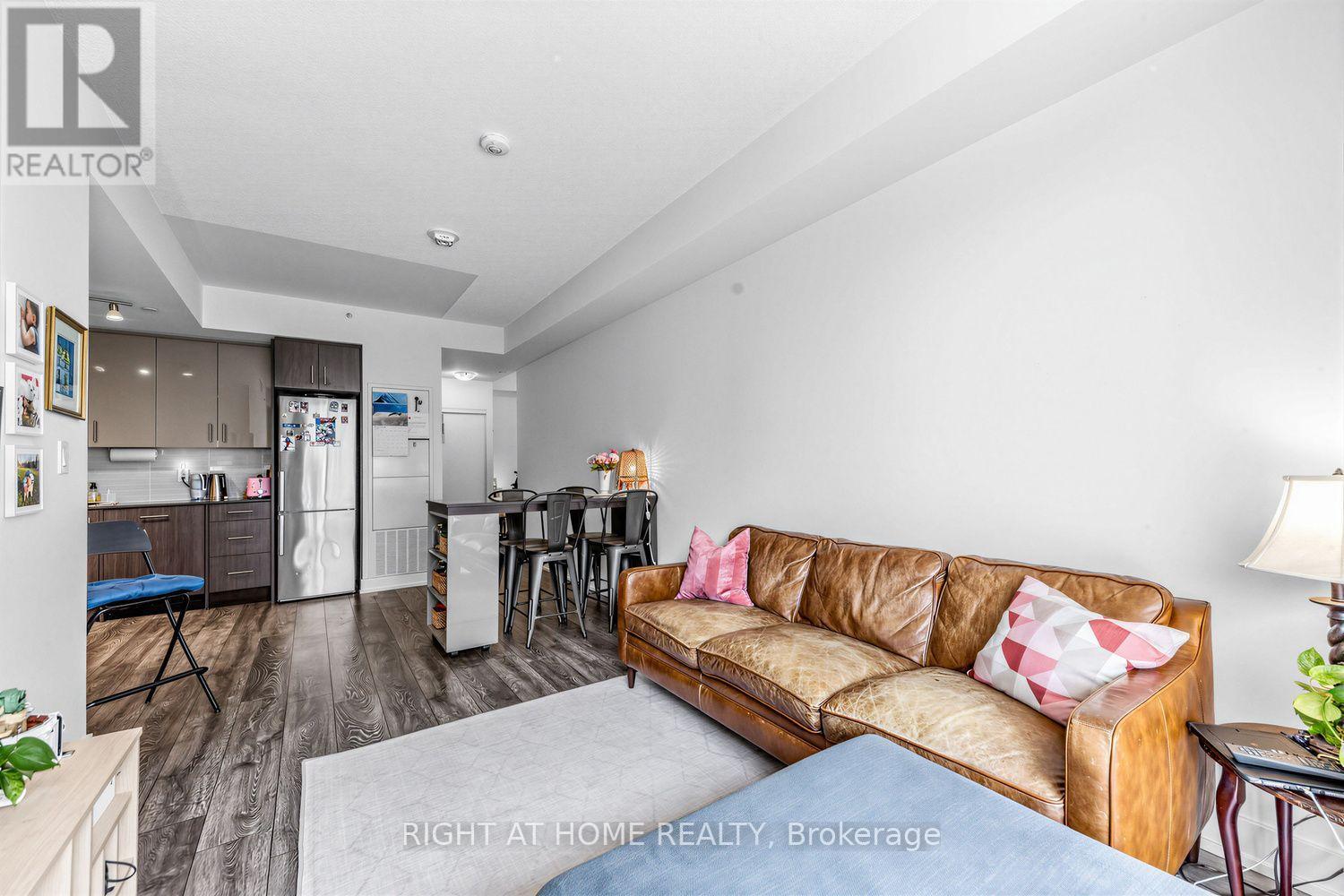 2 - 180 Fairview Mall Drive, Toronto, Ontario  M2J 0G4 - Photo 7 - C13690090