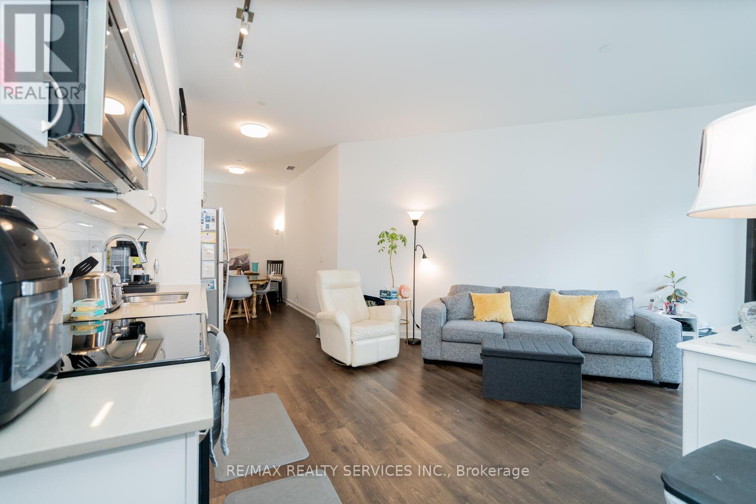 108 - 56 Lakeside Terrace, Barrie, Ontario L4M 7B9 - Photo 10 - S13690072
