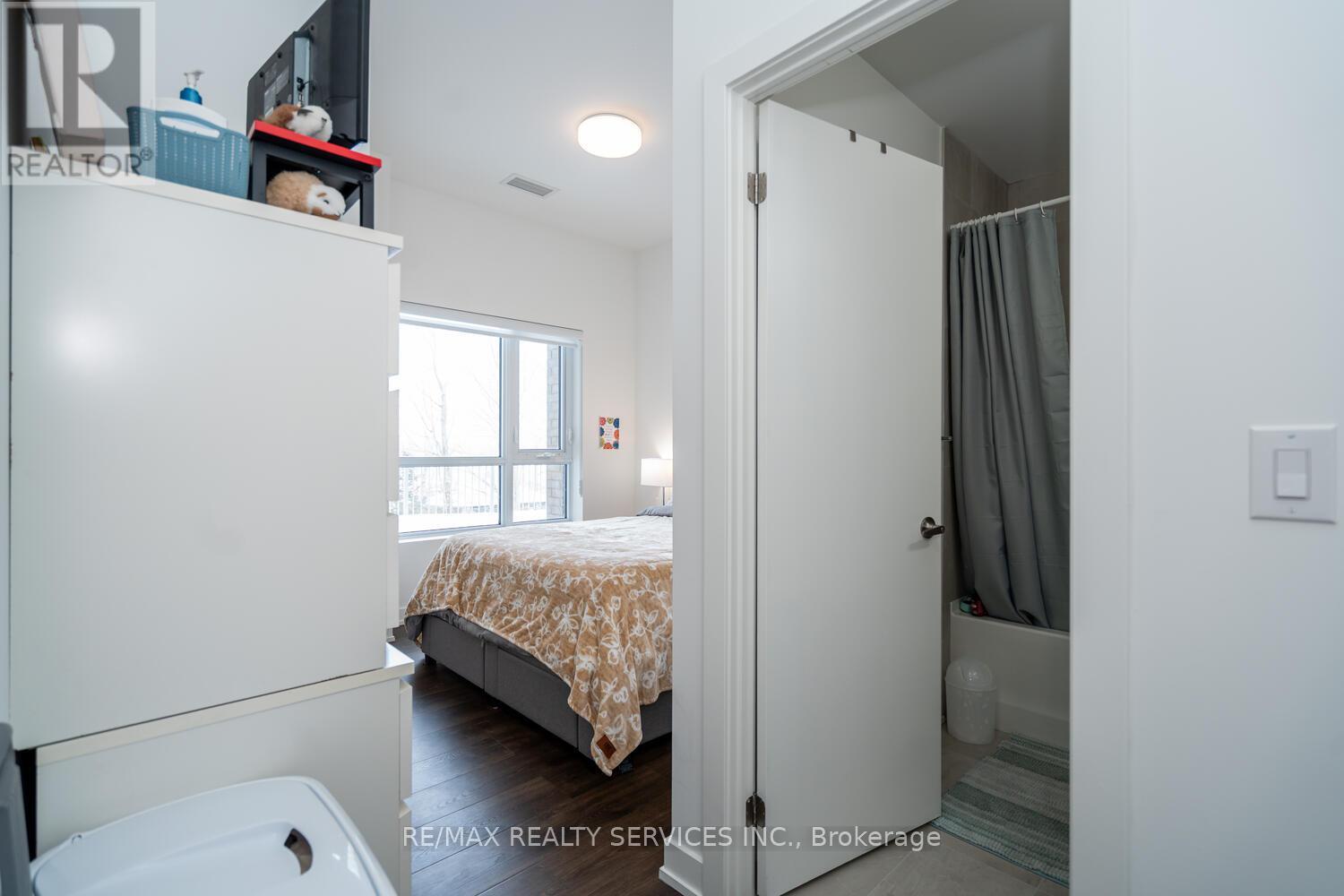 108 - 56 Lakeside Terrace, Barrie, Ontario L4M 7B9 - Photo 23 - S13690072