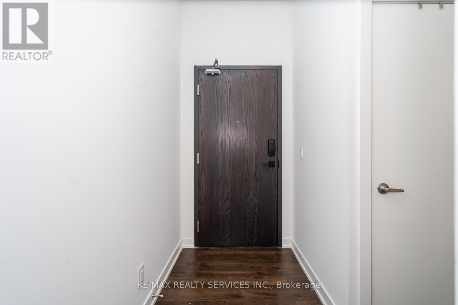 108 - 56 Lakeside Terrace, Barrie, Ontario L4M 7B9 - Photo 6 - S13690072