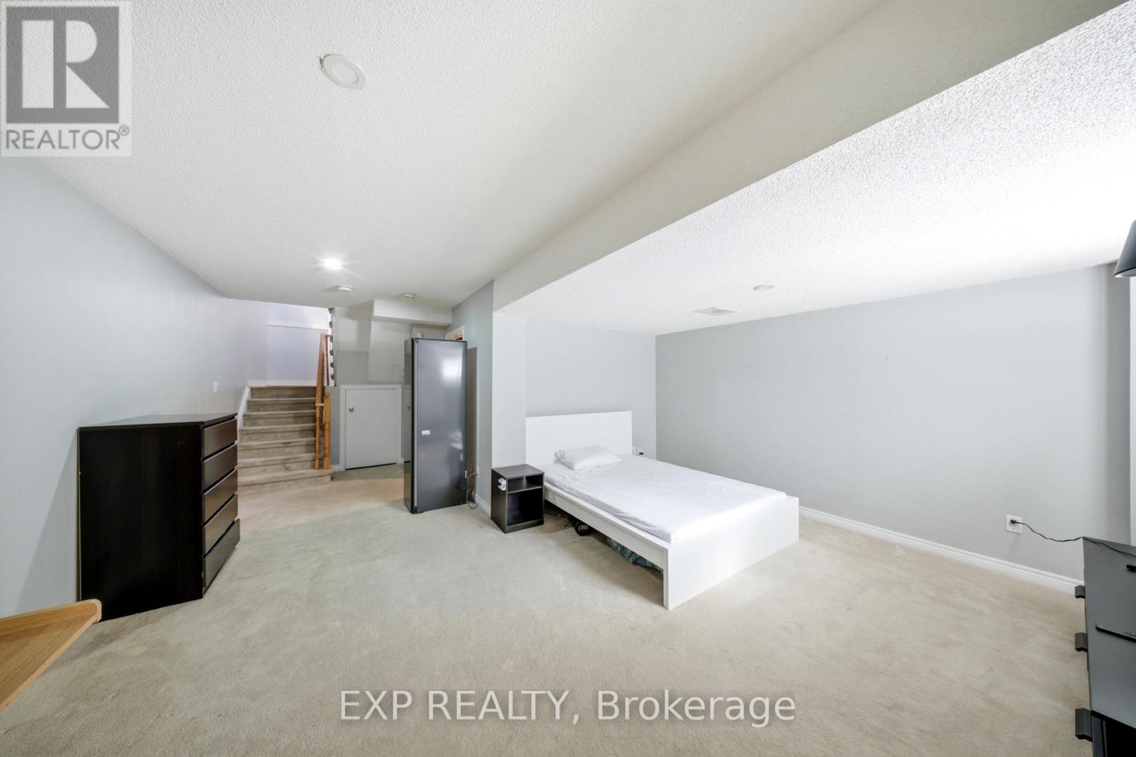 6 Purple Finch Court, Brampton, Ontario  L6X 5A3 - Photo 38 - W13690064