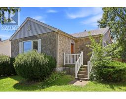 1290 STRATHY AVENUE, Mississauga, Ontario