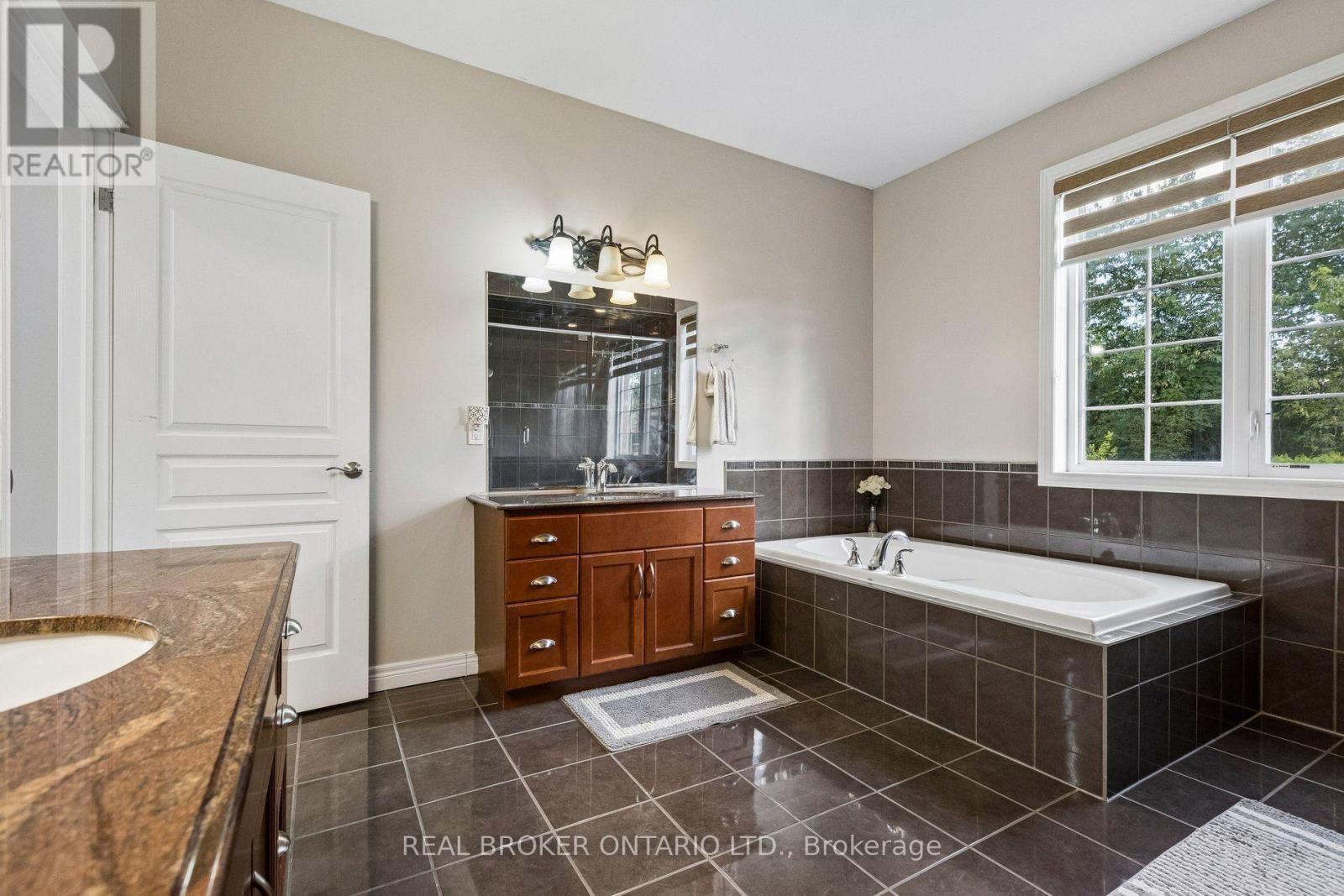 6956 Concession 4 Road, Puslinch, Ontario  N0B 2J0 - Photo 24 - X13690070