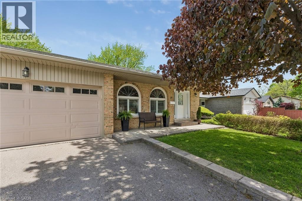 14 Massey Street, Brampton, Ontario  L6S 2W1 - Photo 2 - 40843245