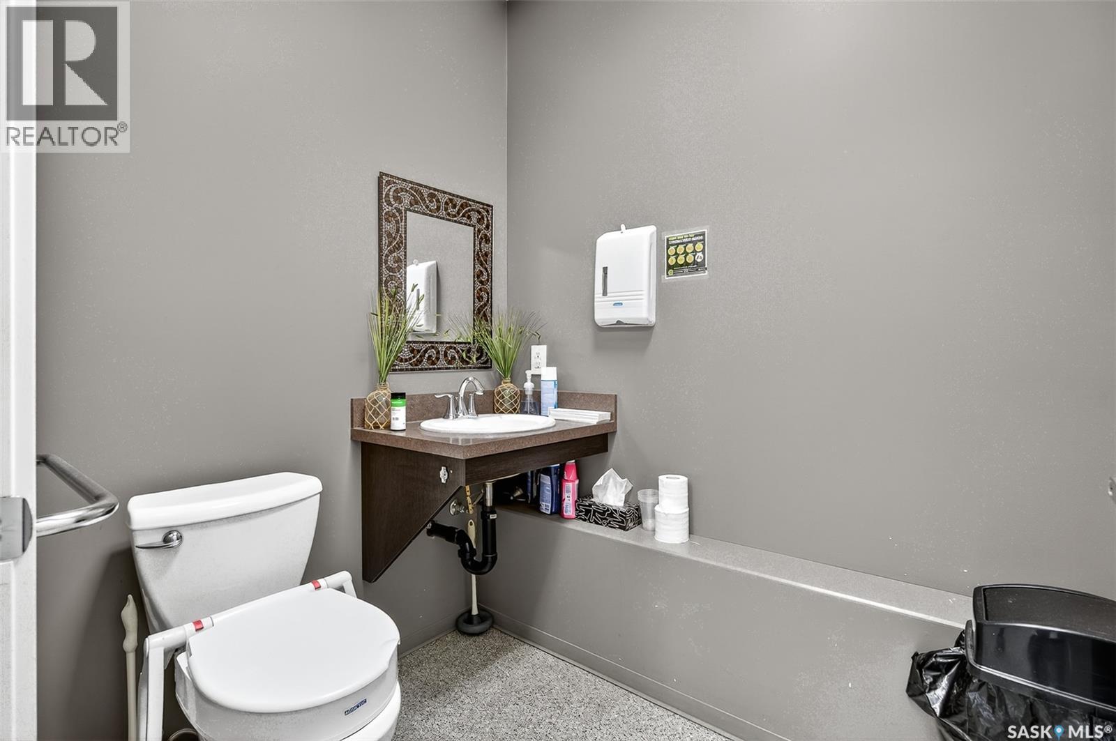 526 Main Street N, Moose Jaw, Saskatchewan  S6H 3K3 - Photo 26 - SK042925