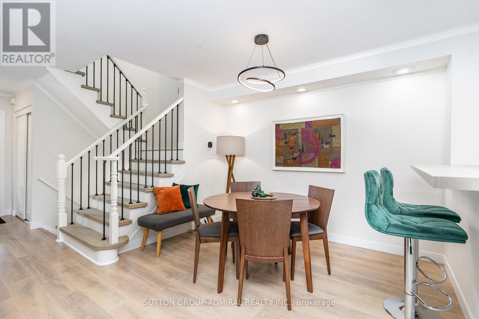 2225 Amberglen Court, Oakville, Ontario  L6M 4W8 - Photo 10 - W13690124