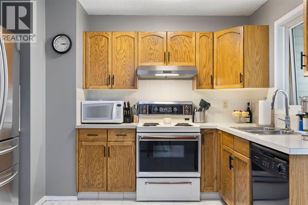 176 Riverbend Drive SE, Calgary, Alberta  T2C 3V7 - Photo 11 - A2337028
