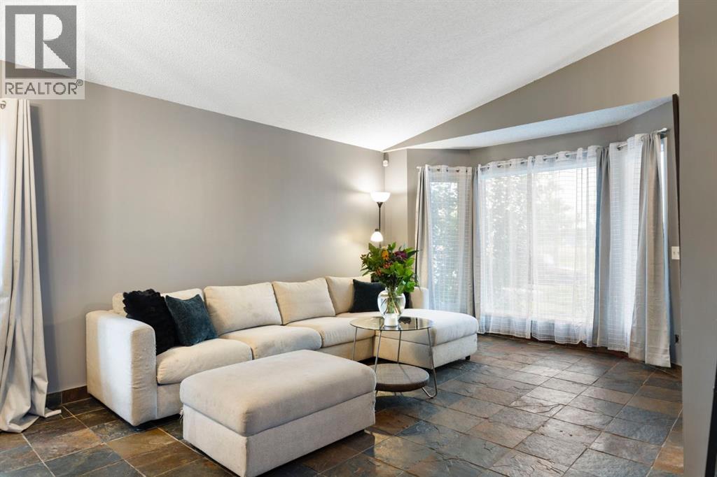 176 Riverbend Drive SE, Calgary, Alberta  T2C 3V7 - Photo 8 - A2337028