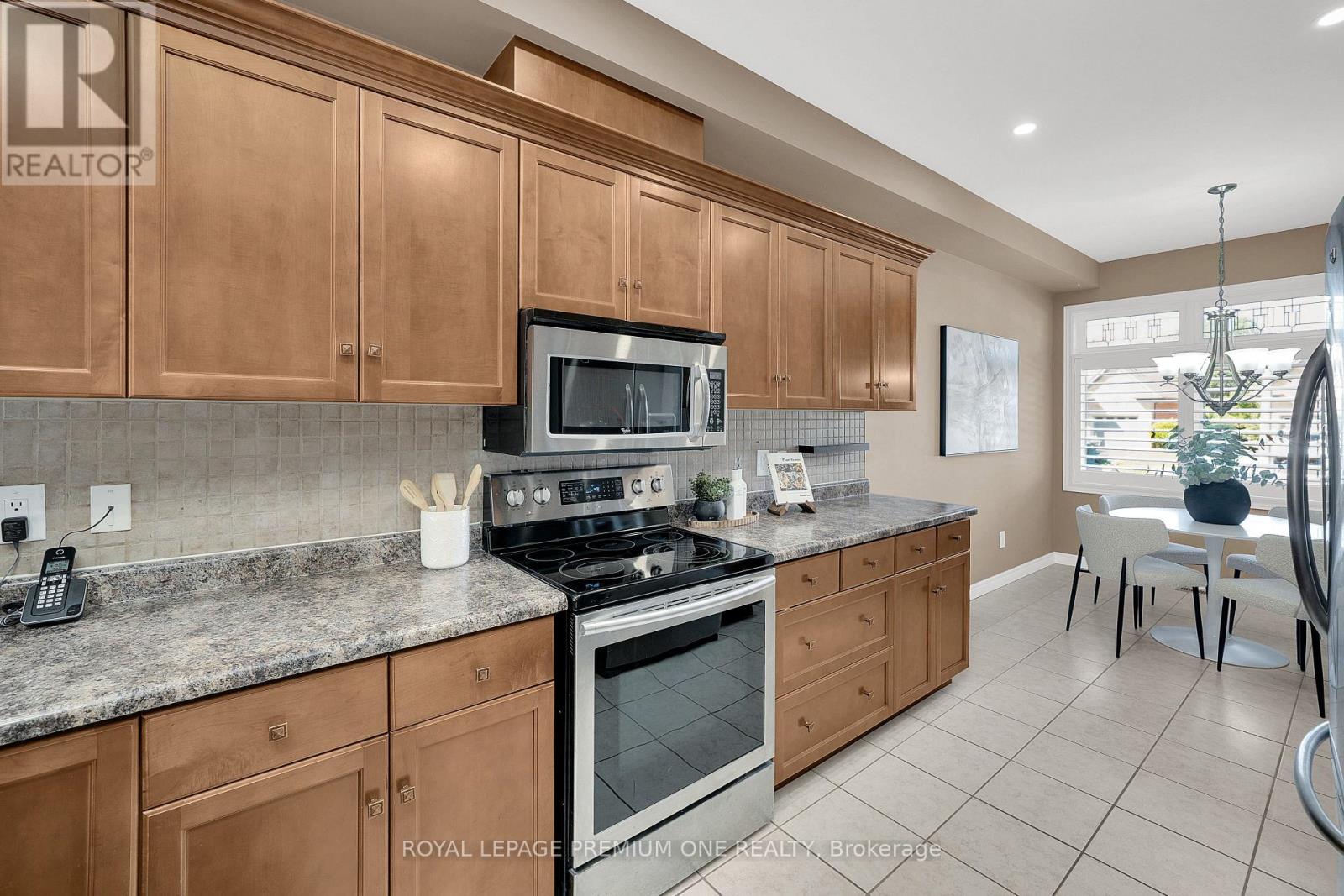 44 Conrad Place, Grimsby, Ontario  L3M 5S5 - Photo 9 - X13690092