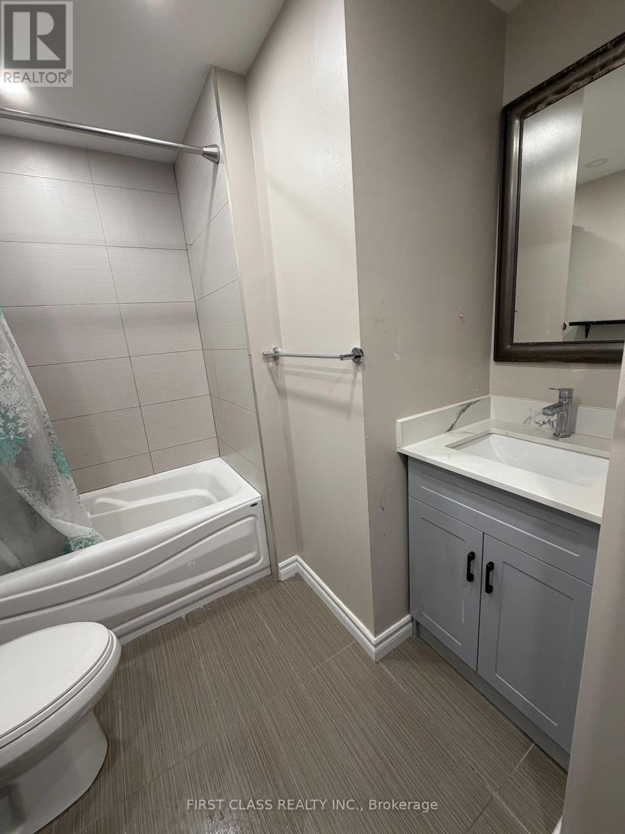 657 Sevilla Park Place, London East, Ontario  N5Y 4H9 - Photo 14 - X13690114