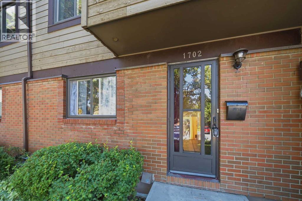 1702, 9803 24 Street SW, Calgary, Alberta  T2V 1S5 - Photo 8 - A2337901