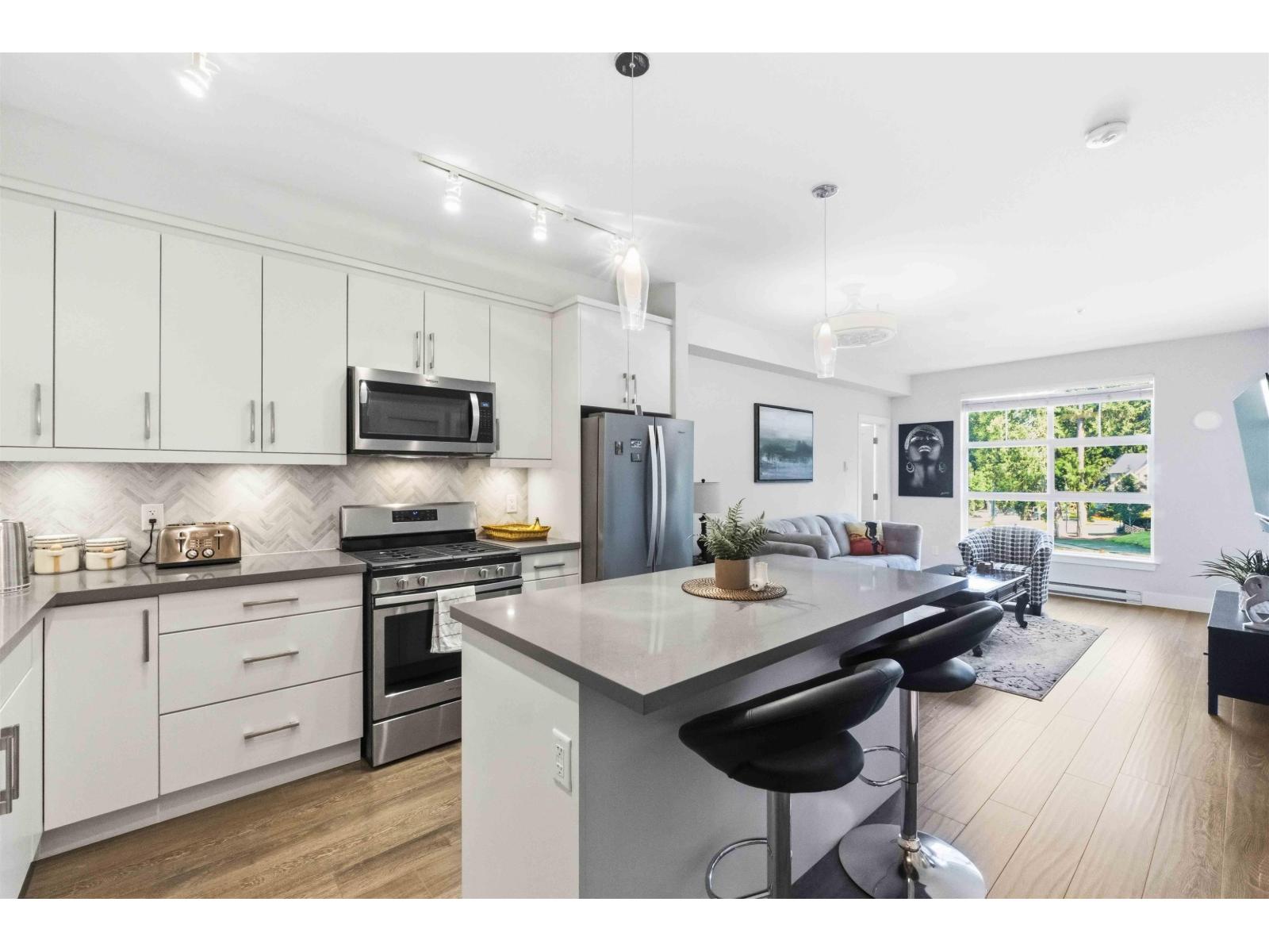 309 14605 Mcdougall Drive, Surrey, British Columbia  V4P 0G7 - Photo 4 - R3157049