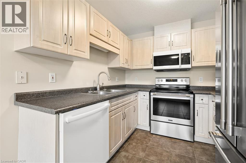 21 Porchlight Drive, Elmira, Ontario  N3B 3M7 - Photo 12 - 40852970