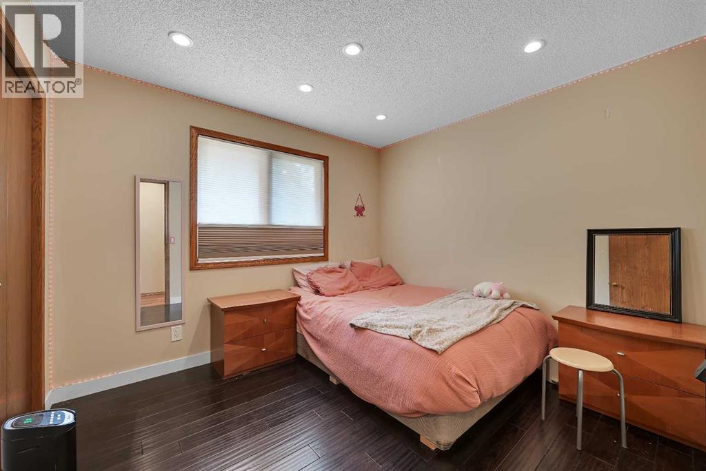 80 Edforth Way Nw, Calgary, Alberta  T3A 3W2 - Photo 16 - A2333345