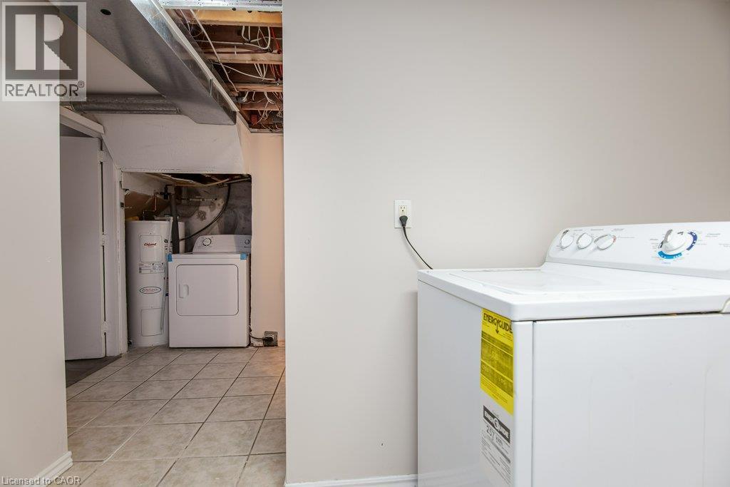 185 Cedarvale Crescent Unit# A, Waterloo, Ontario  N2L 4T3 - Photo 34 - 40853789