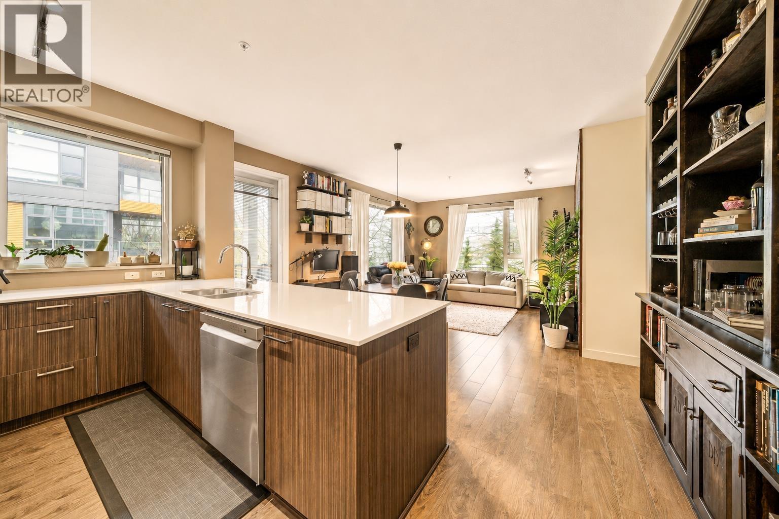 516 9250 University High Street, Burnaby, British Columbia  V5A 0B3 - Photo 3 - R3156944