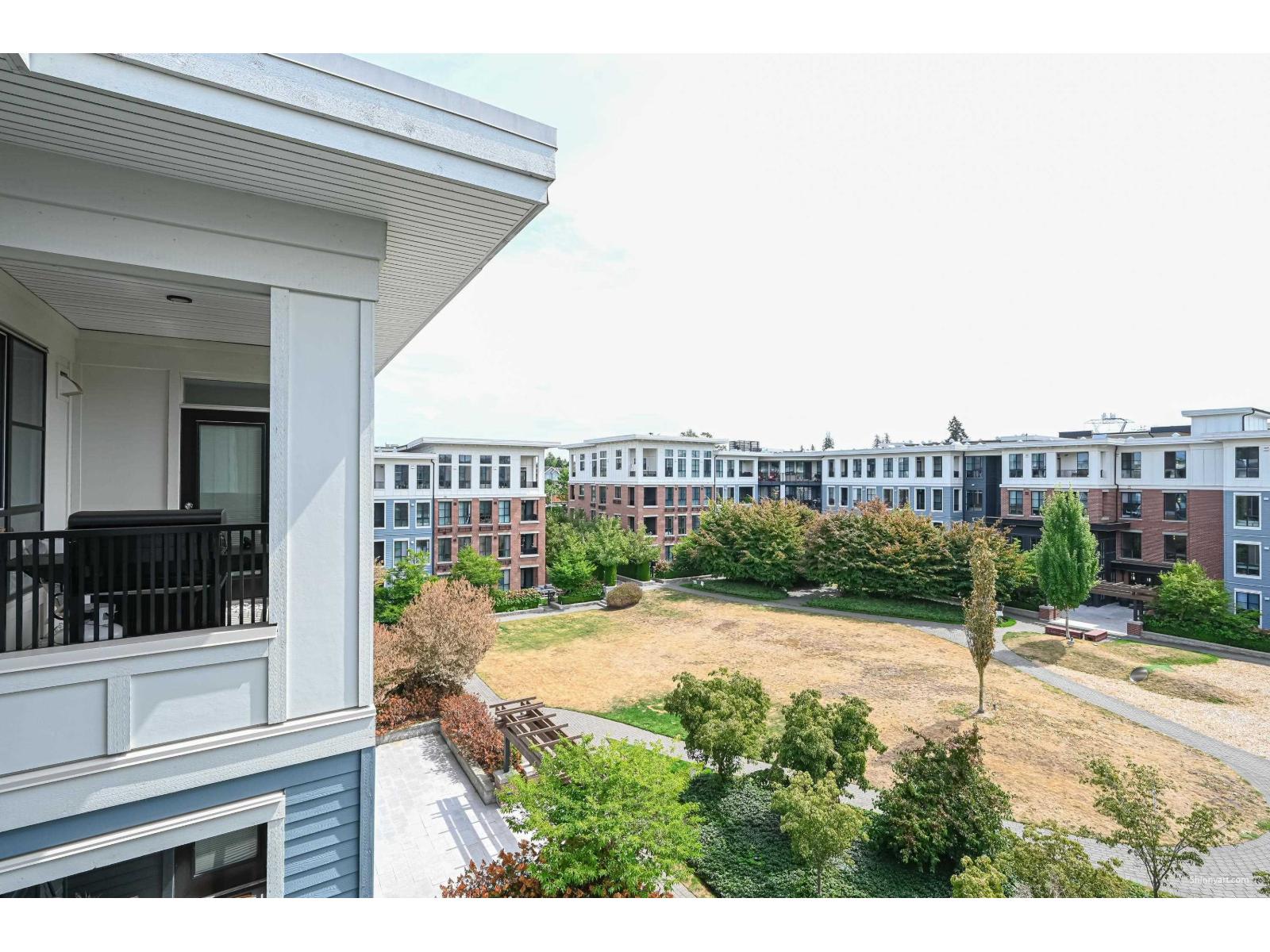 402 15138 34 AVENUE, Surrey, British Columbia
