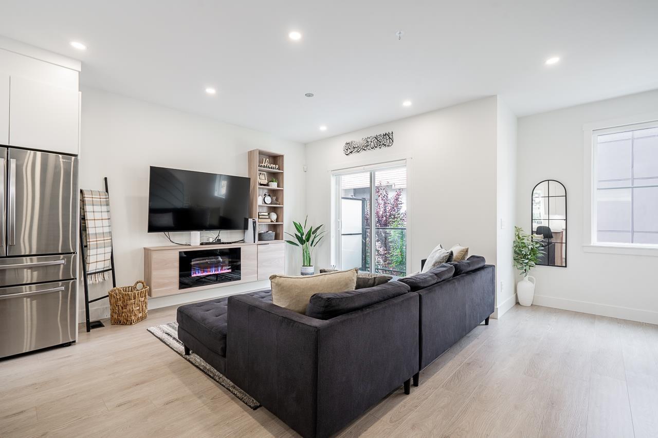 27 6138 128 Street, Surrey, British Columbia V3X 0K9 - Photo 4 - R3157005