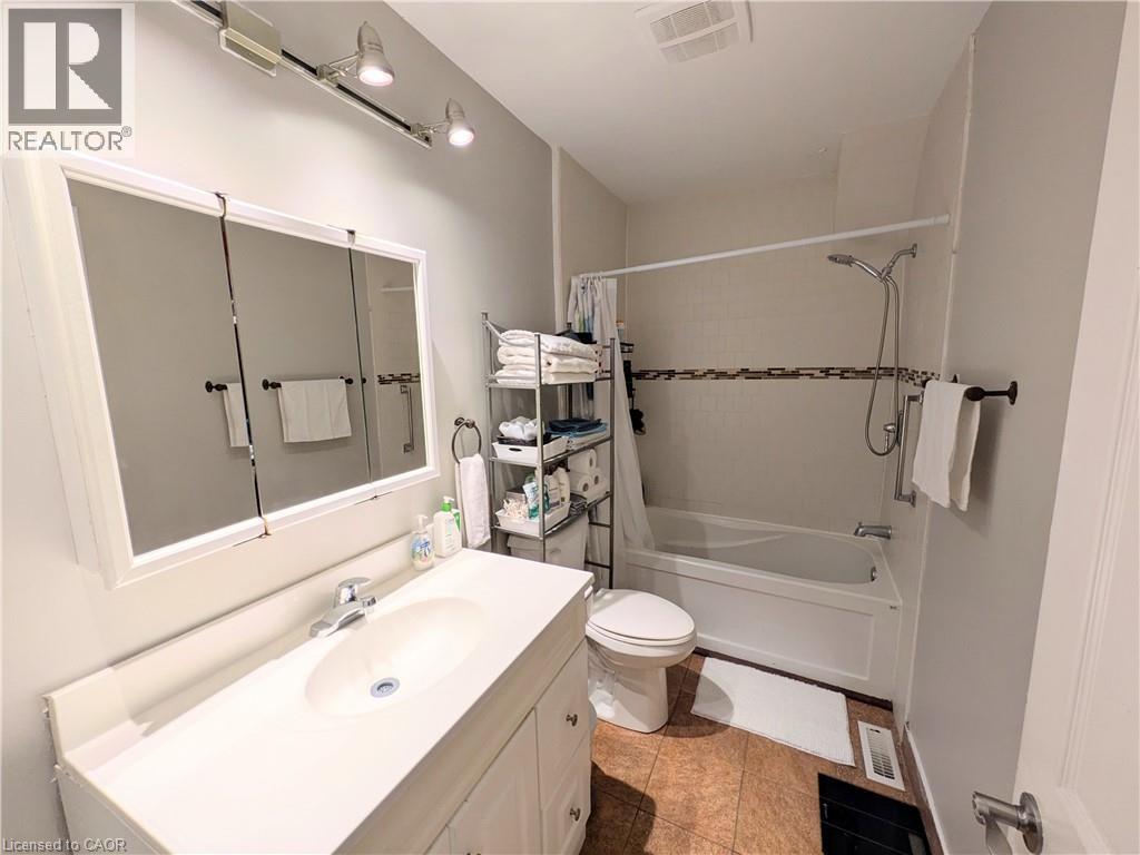 7 Campbell Avenue, Hamilton, Ontario  L8L 2M7 - Photo 15 - 40856725