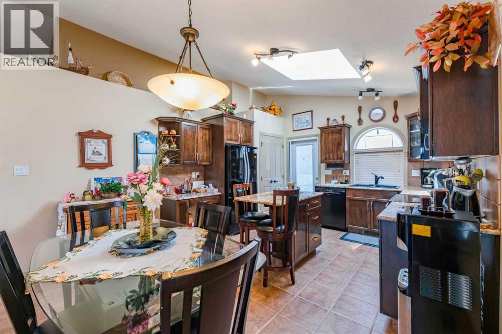 414 Gateway Crescent S, Lethbridge, Alberta  T1K 4X2 - Photo 7 - A2333358