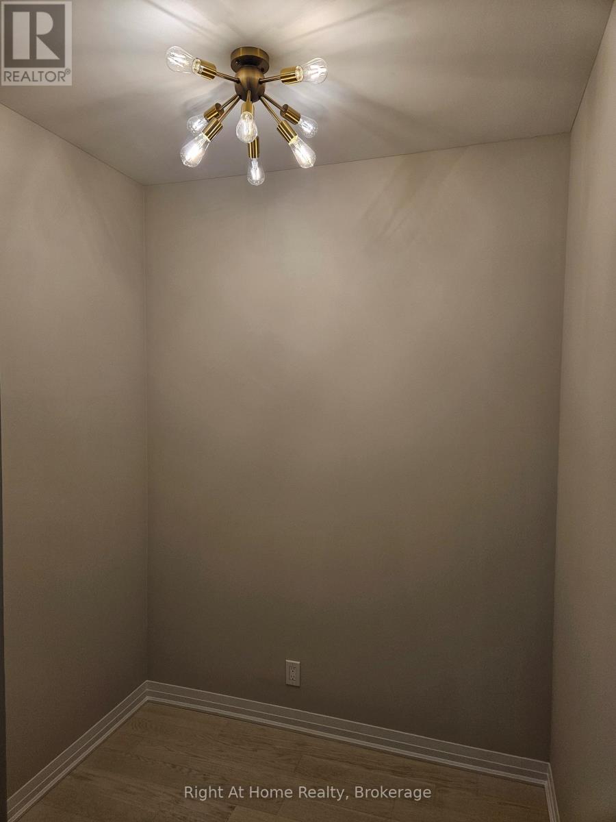 527 - 102 Grovewood Common, Oakville, Ontario  L6H 0X2 - Photo 11 - W13690166