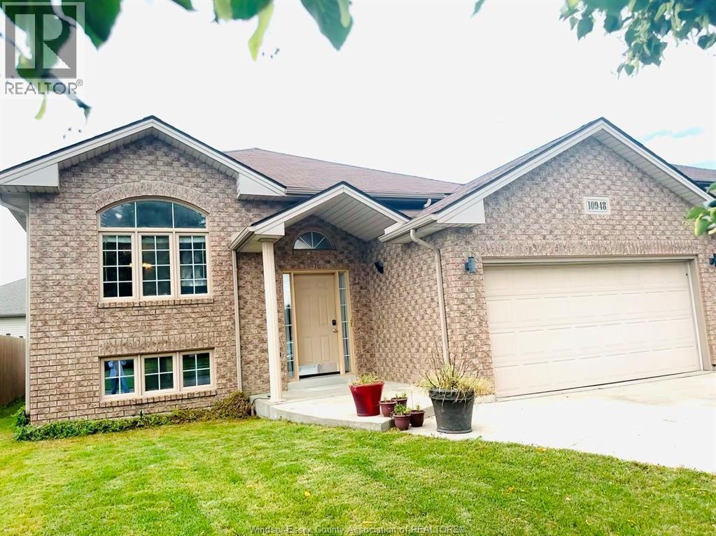 MLS# 26019880: 10948 LITTLE RIVER BOULEVARD, Windsor, Canada