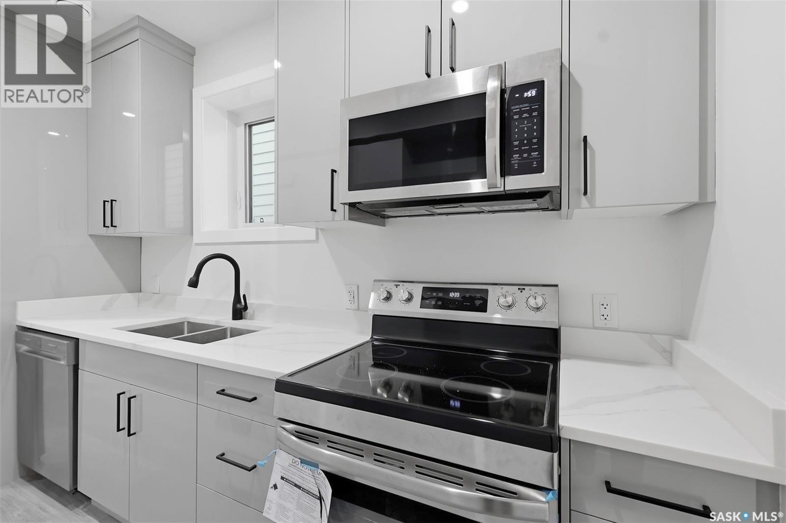 1215 Nightingale Terrace, Saskatoon, Saskatchewan  S7L 7R6 - Photo 33 - SK045974