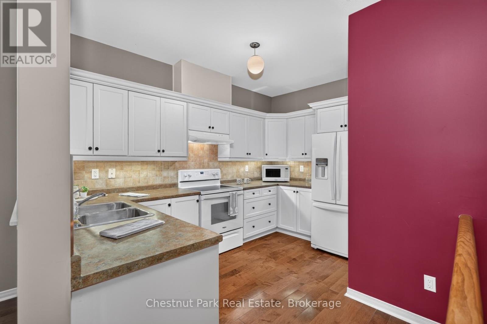 7 Stormont Court, Bracebridge (Monck (Bracebridge)), Ontario  P1L 0B7 - Photo 13 - X13690176