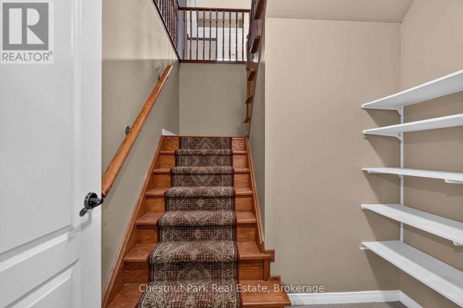 7 Stormont Court, Bracebridge (Monck (Bracebridge)), Ontario  P1L 0B7 - Photo 33 - X13690176