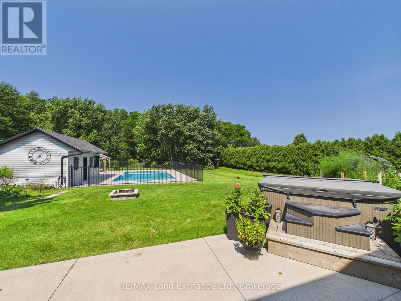 4 Scott Crescent, Huron-Kinloss, Ontario  N2Z 0C6 - Photo 36 - X13690192