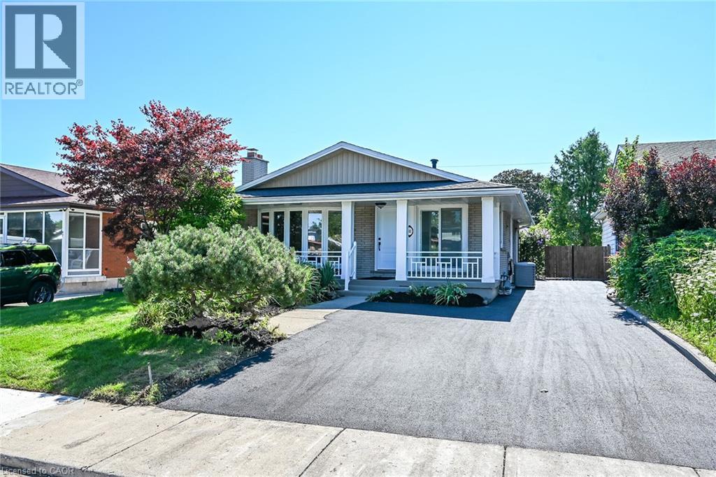 101 Loyalist Drive, Hamilton, Ontario  L8K 4J5 - Photo 2 - 40852475