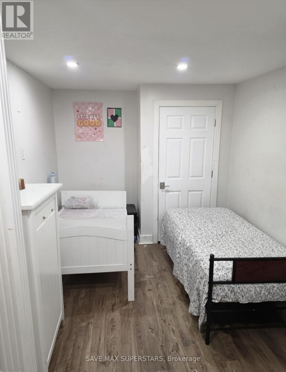 Lower - 133 The Queensway Way, Barrie, Ontario  L4M 0B4 - Photo 13 - S13687994