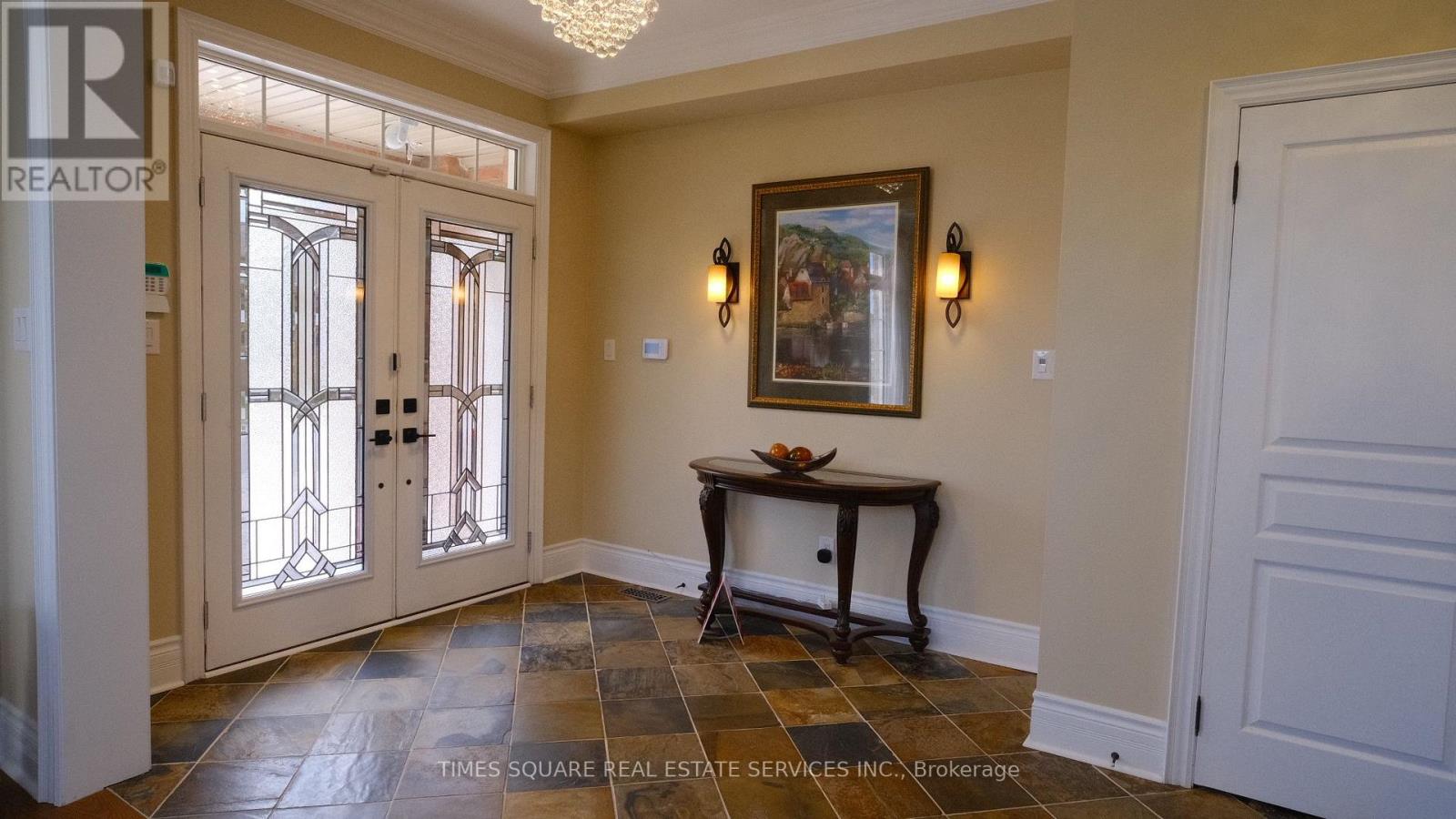 39 Gillings Street, Markham, Ontario  L6C 0G1 - Photo 2 - N13682914