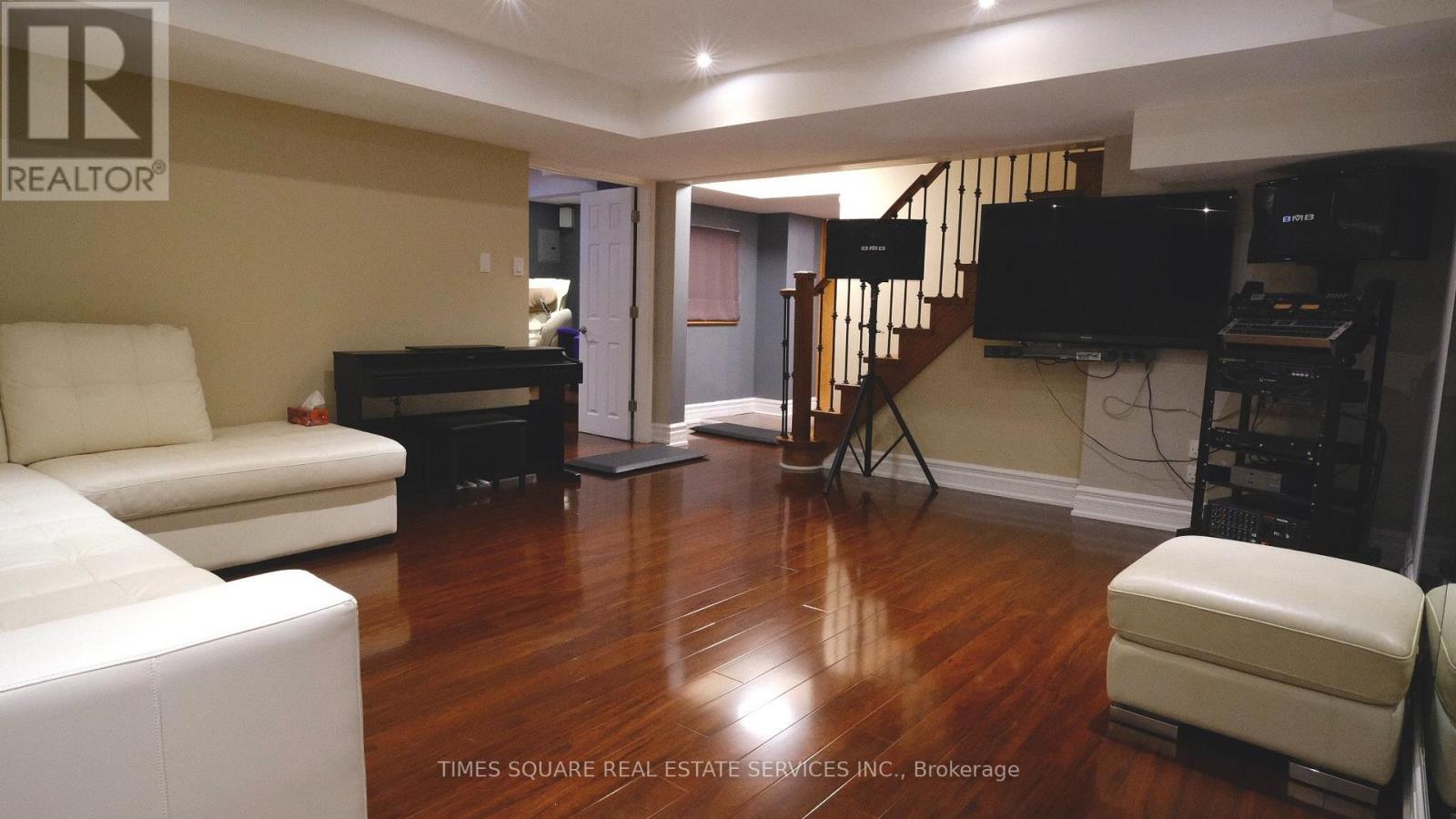 39 Gillings Street, Markham, Ontario  L6C 0G1 - Photo 31 - N13682914