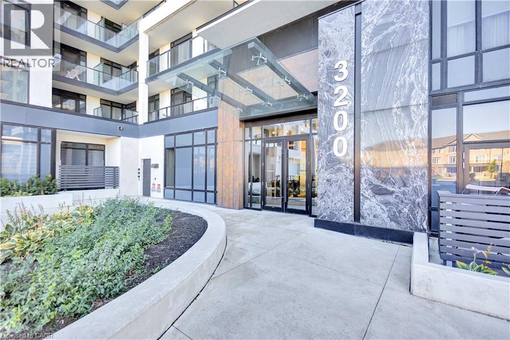3200 William Coltson Avenue Unit# 721, Oakville, Ontario  L6H 7W6 - Photo 1 - 40856070