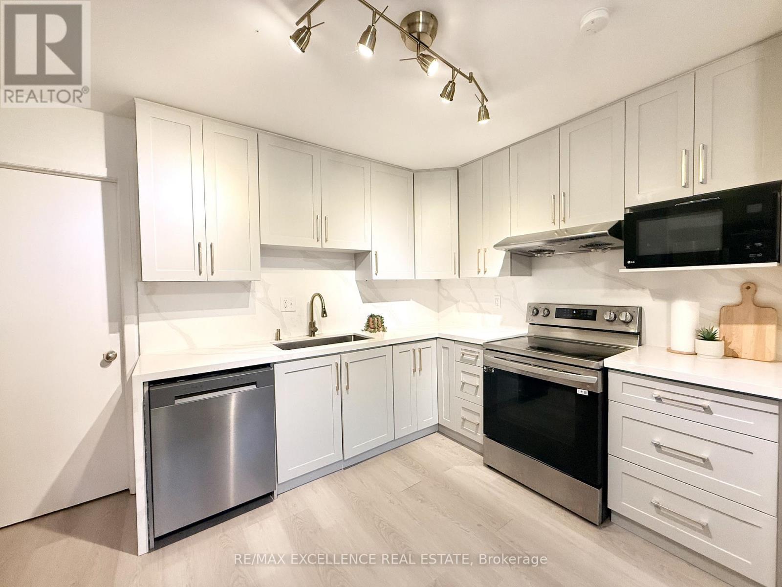49 Woodlawn Avenue, Brantford, Ontario  N3V 1A6 - Photo 6 - X13468630