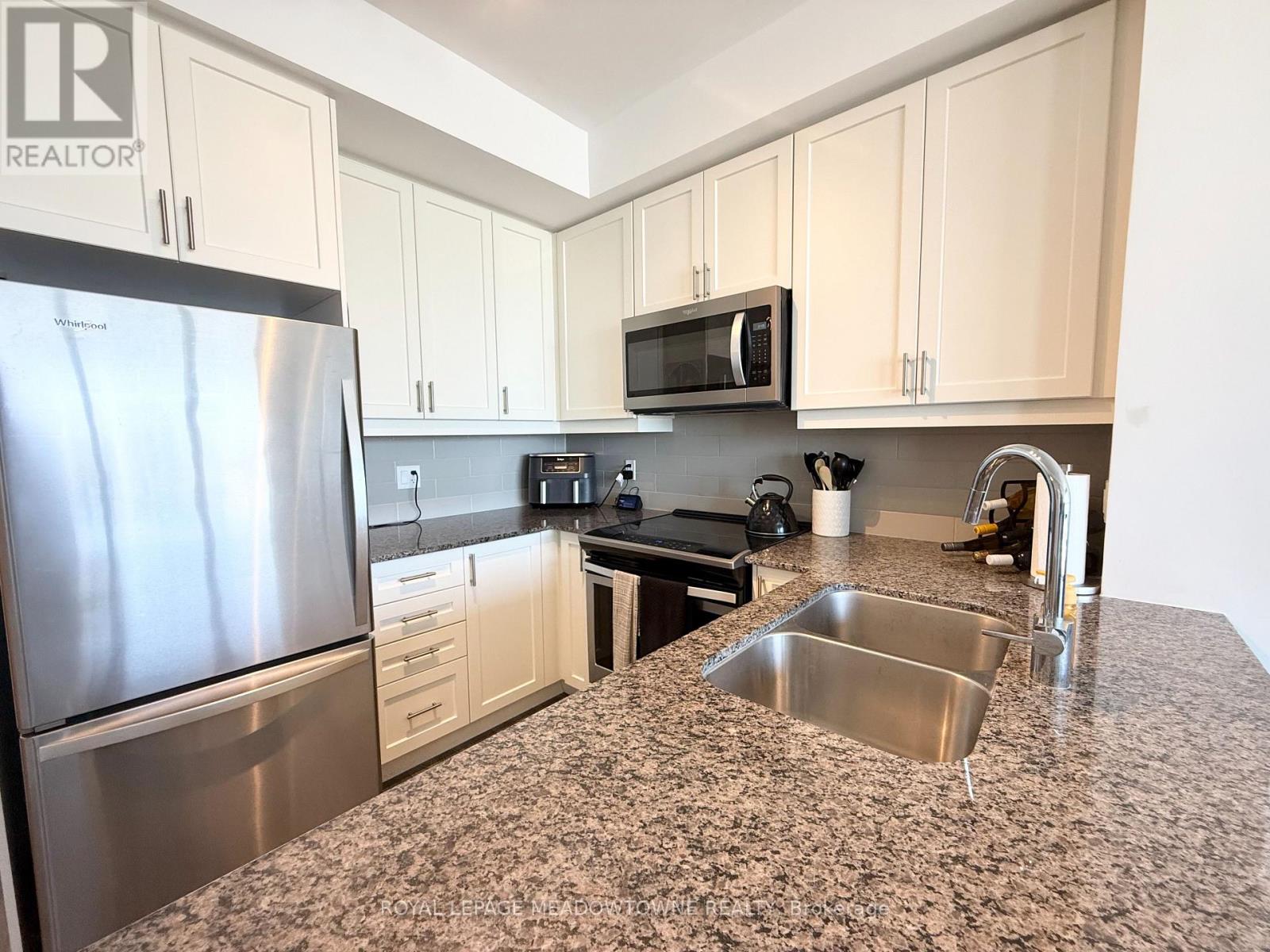 512 - 1050 Main Street E, Milton, Ontario  L9T 9M3 - Photo 5 - W13612910