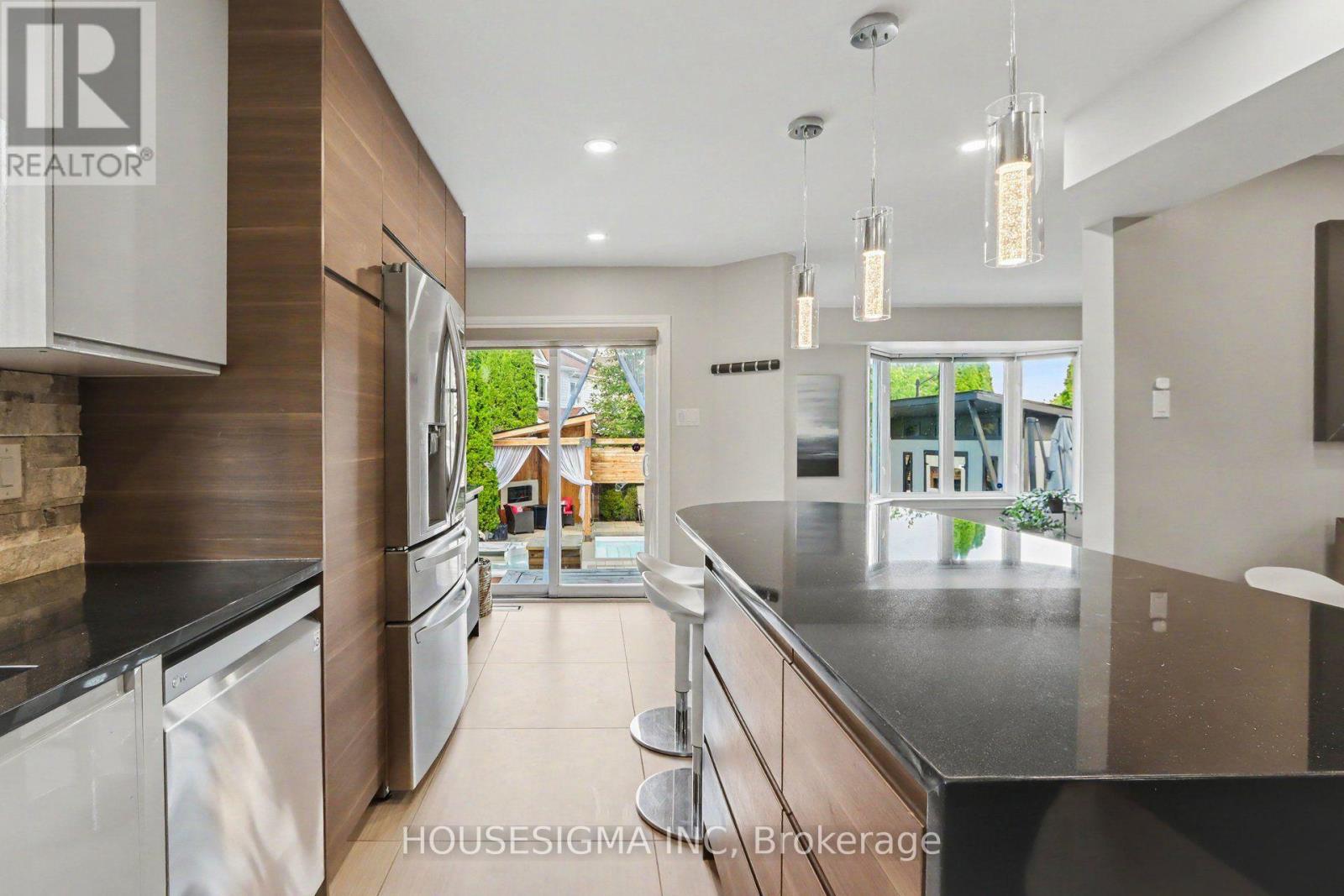 101 Kittiwake Drive, Ottawa, Ontario  K2S 1Z8 - Photo 8 - X13690164