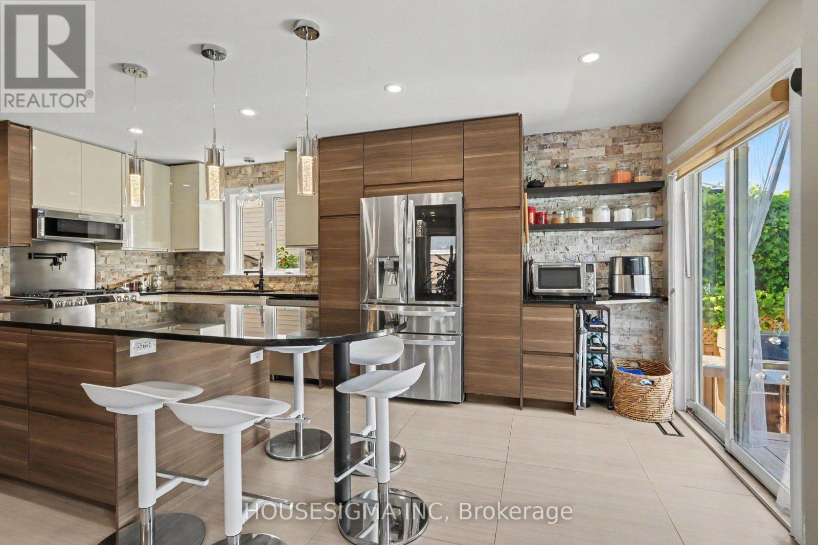 101 Kittiwake Drive, Ottawa, Ontario  K2S 1Z8 - Photo 9 - X13690164