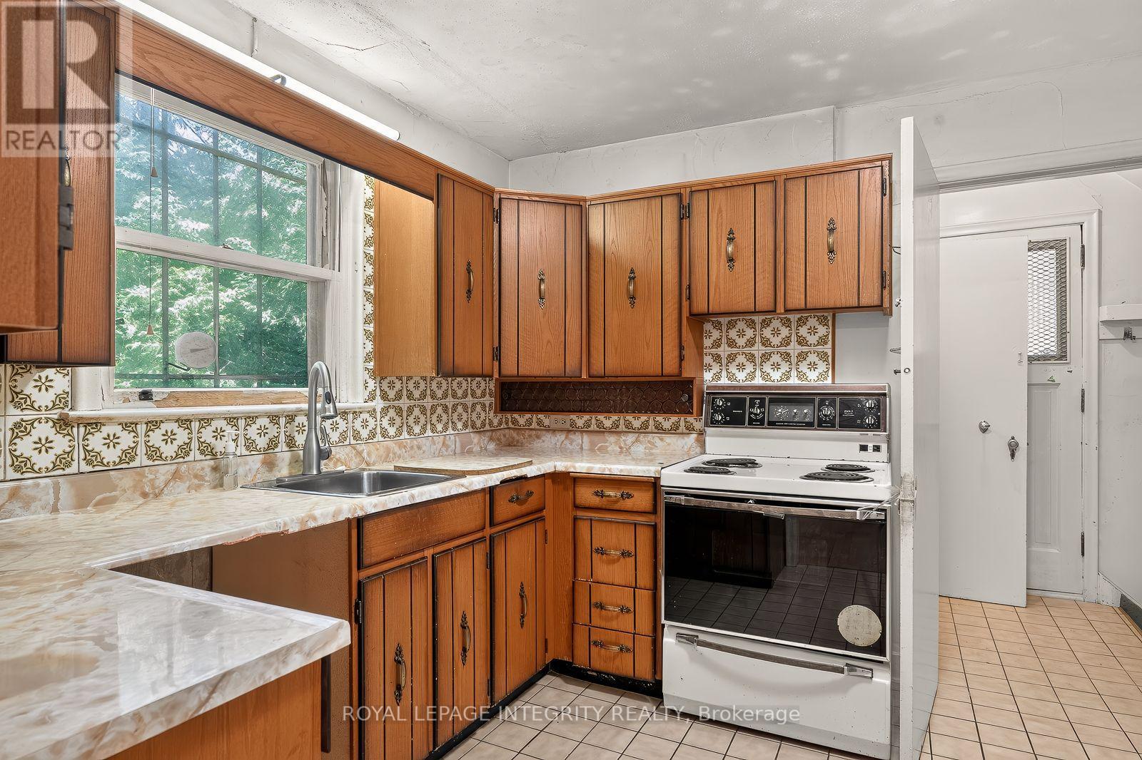 11 Toronto Street, Ottawa, Ontario  K1S 0N1 - Photo 24 - X13690190