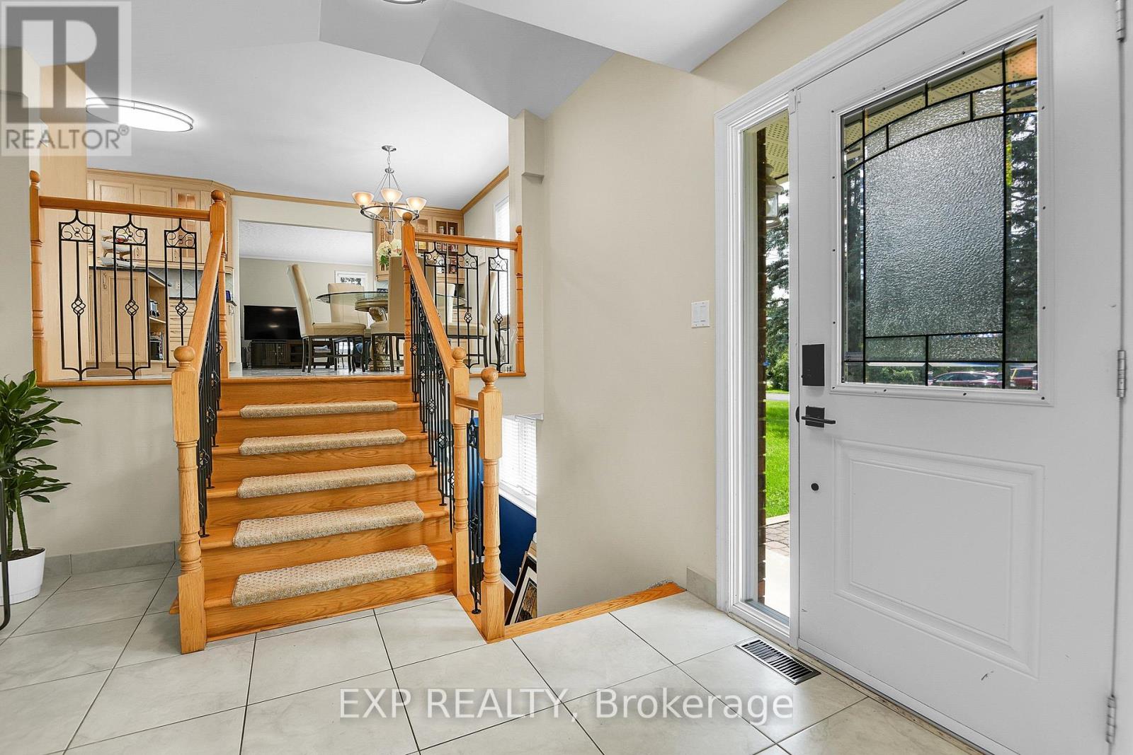 1383 Keswick Drive, Ottawa, Ontario  K4P 1A8 - Photo 5 - X13690234