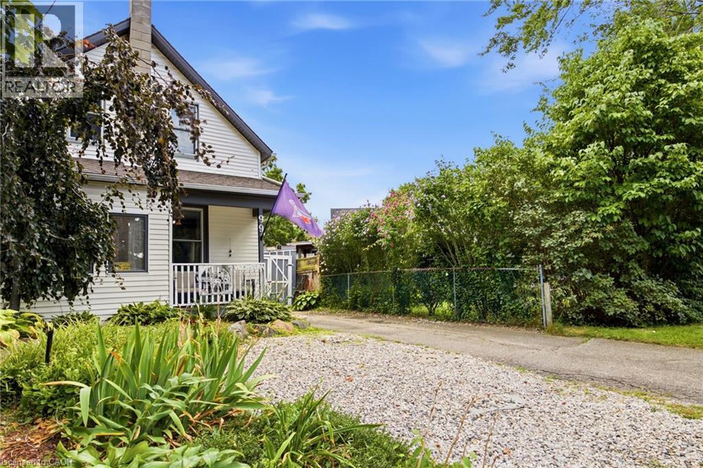 99 DUFFERIN Street, Stratford, Ontario