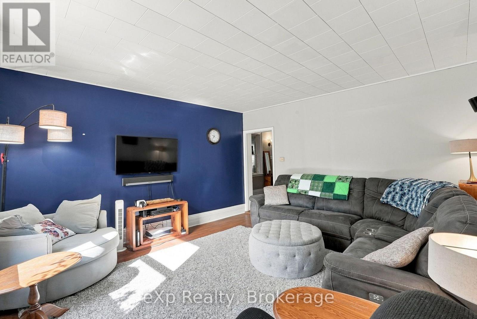 173 Birmingham Street E, Wellington North (Mount Forest), Ontario  N0G 2L2 - Photo 12 - X13690240