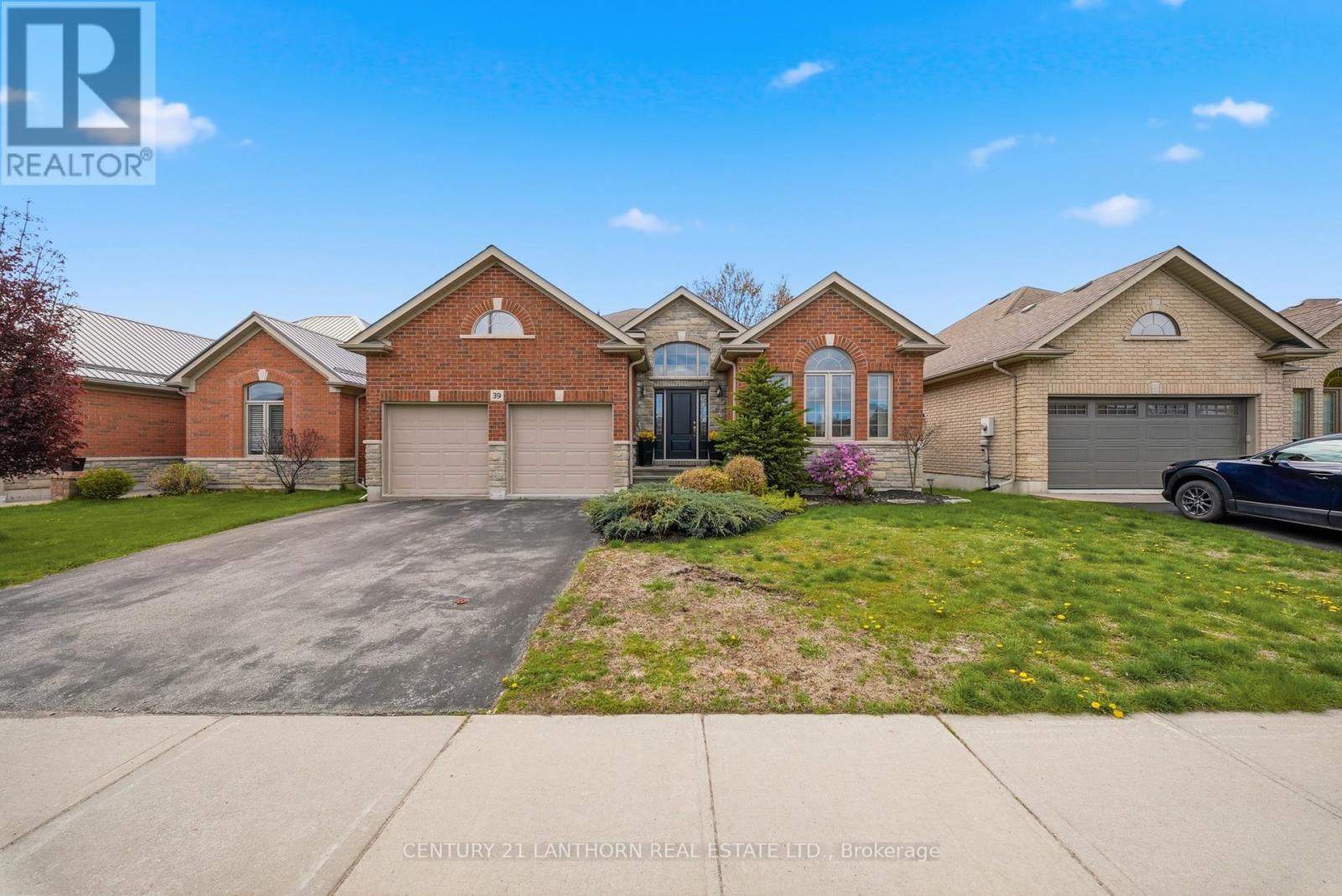 39 Mcdougall Drive, Belleville, Ontario  K8N 0M1 - Photo 2 - X13690242
