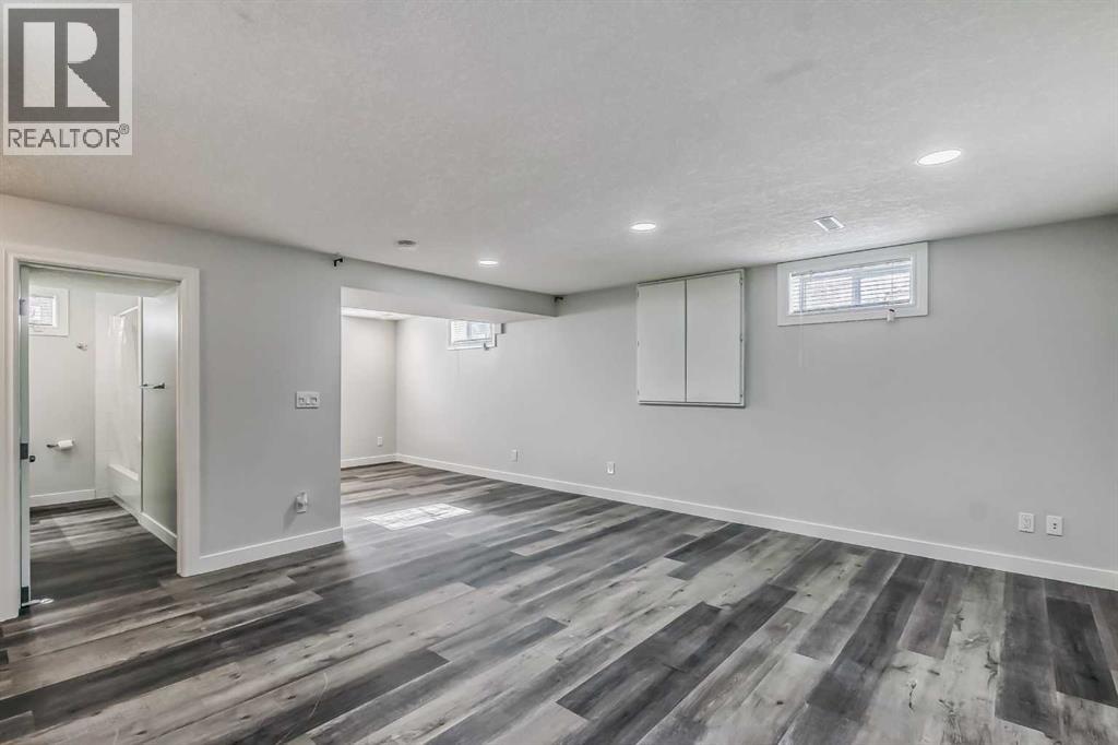 23 Cheltenham Road NW, Calgary, Alberta  T2L 0M4 - Photo 38 - A2283265