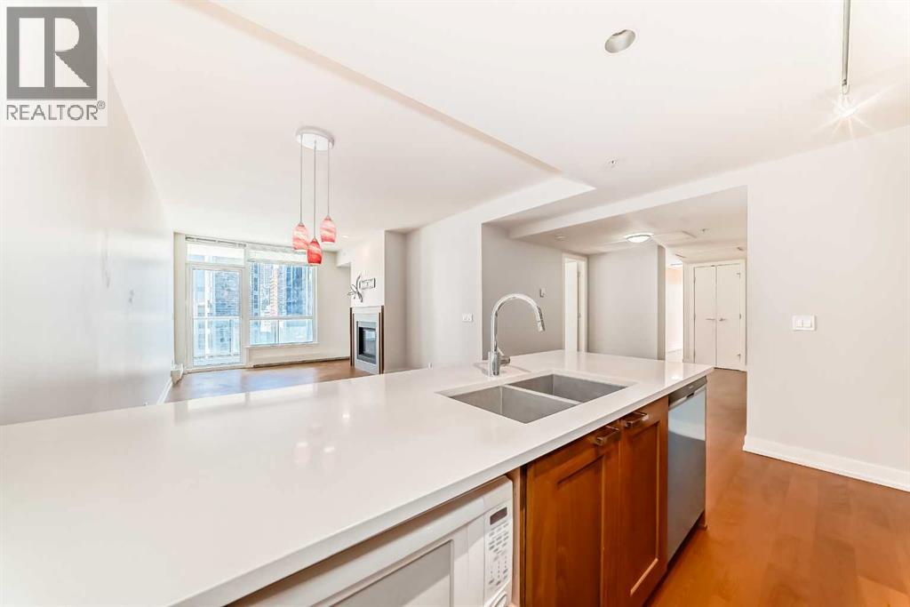 1126, 222 Riverfront Avenue SW, Calgary, Alberta  T2P 0X2 - Photo 7 - A2297191