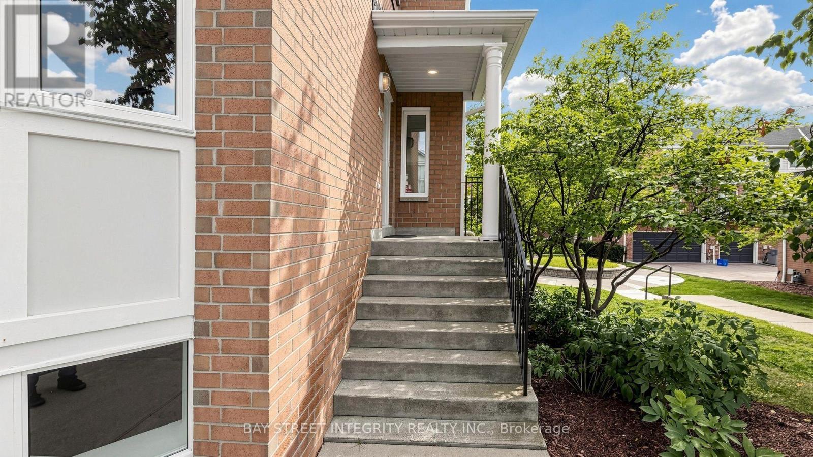 331 - 83 Mondeo Drive, Toronto, Ontario  M1P 5B6 - Photo 4 - E13690196