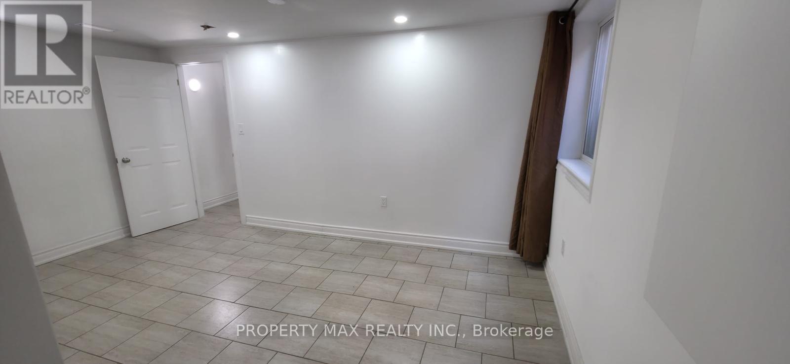 Bsmt - 30 Glenabbey Drive, Clarington, Ontario  L1E 1B8 - Photo 10 - E13690208
