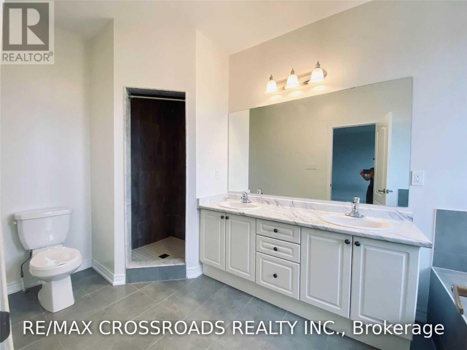 172 Decast Crescent, Markham, Ontario  L6B 1N8 - Photo 18 - N13690152