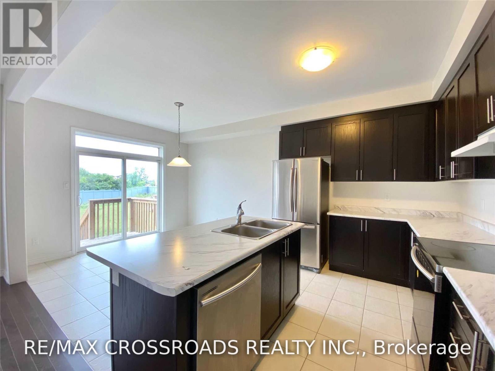 172 Decast Crescent, Markham, Ontario  L6B 1N8 - Photo 7 - N13690152